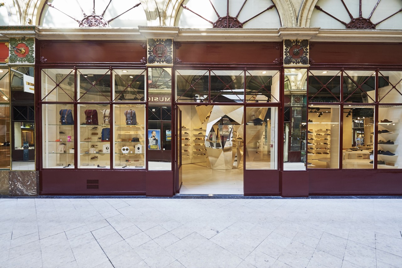 Un projet contemporain dans la Galerie Bordelaise / Philippe Caumes pour S+M Architectes