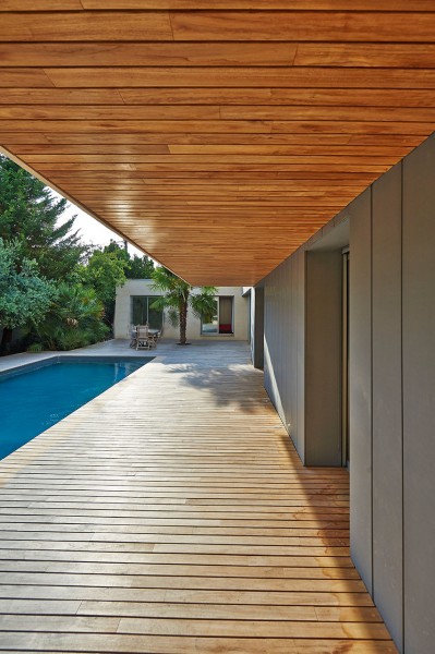 Le porte à faux de 2m / Philippe Caumes pour S+M Architectes