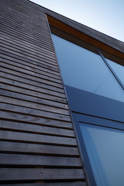 Détail bardage bois / Aline Tomasetti architecte