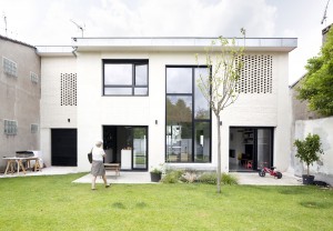 Façade sur jardin / Edouard Decam