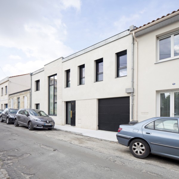 Façade sur rue / Edouard Decam