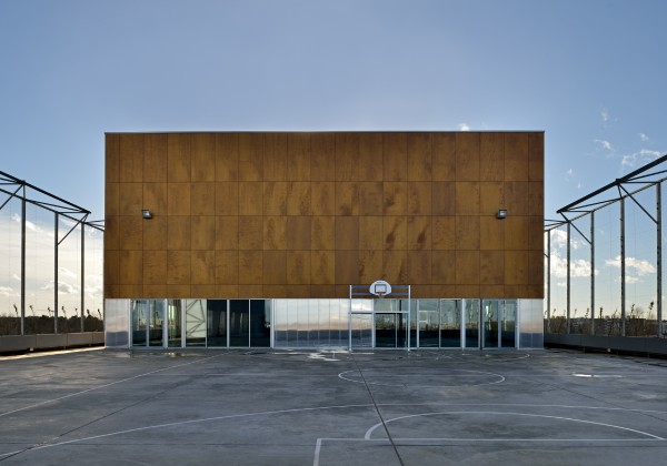 City stade et gymnase sur le toit / Positif