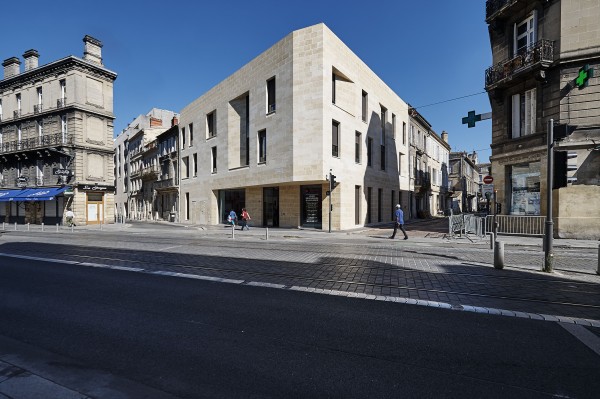 Façade cours Pasteur / Philippe Caumes