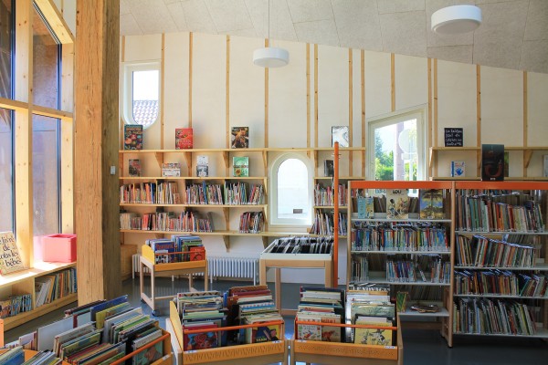 la bibliothèque / dauphins