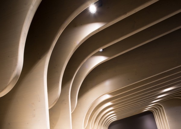 Cave à vins / Pierre-Emmanuel MICHEL