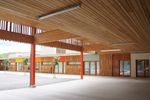 Cour centrale / b.ip