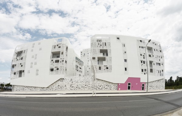 Vue depuis l'Avenue Mirieu de Labarre / Bupa Architectures | La part des Anges