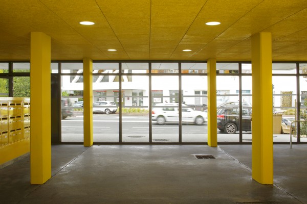 Hall-préau-garage à vélos / Agnès Clotis