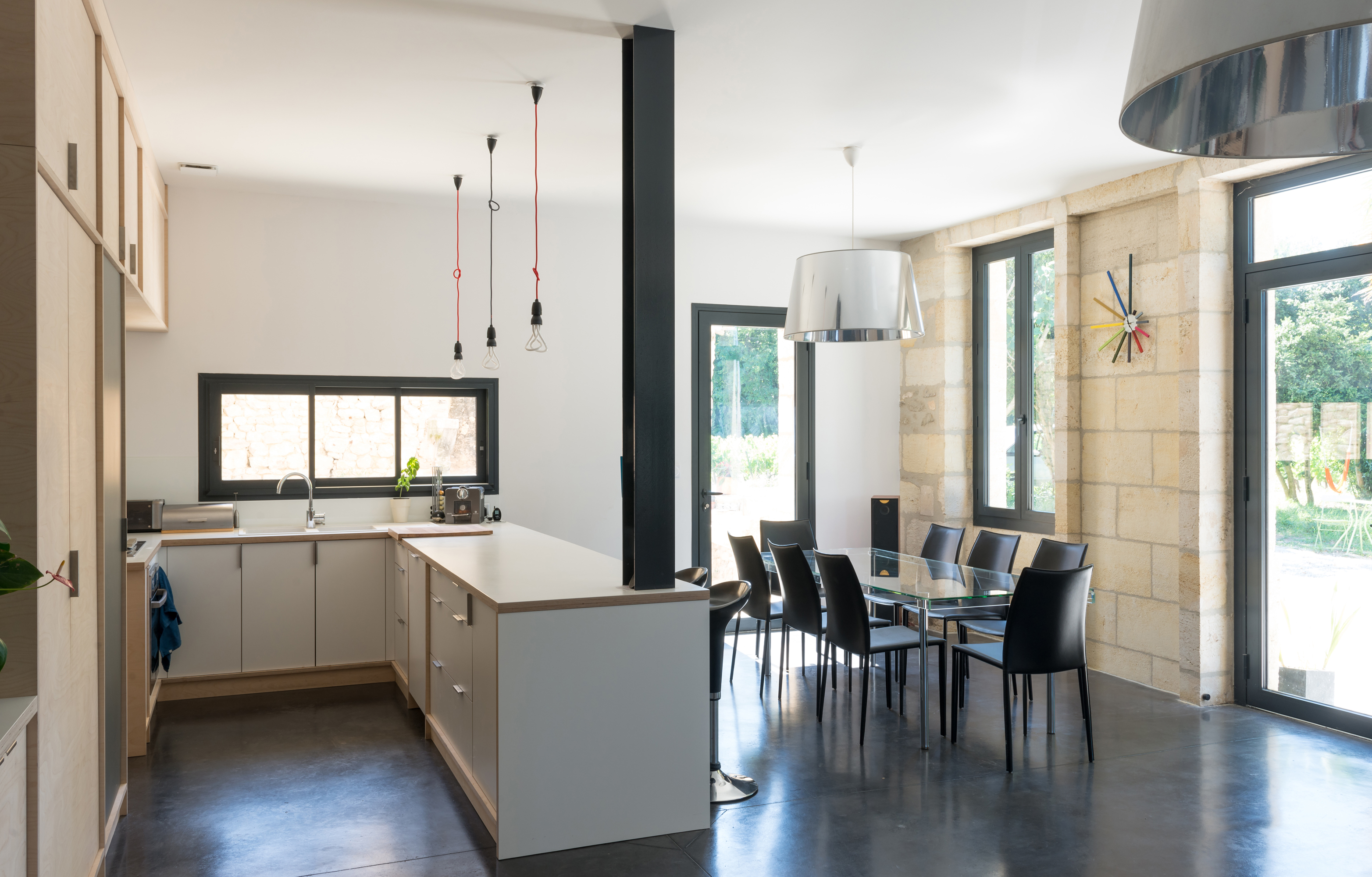 meuble ruban - salle à manger et cuisine / Julien Fernandez