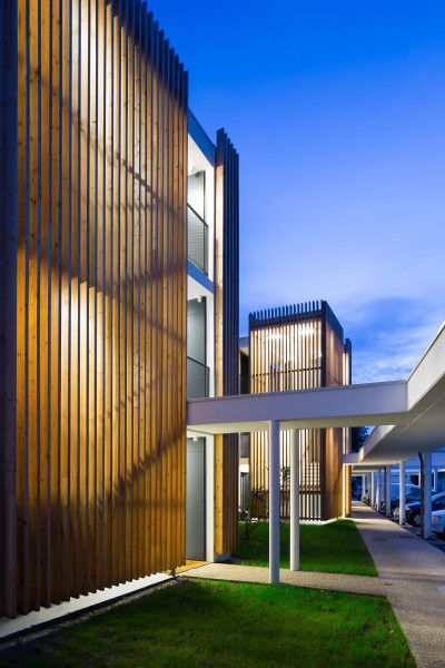 Entrées des logements collectifs / Arthur Pequin