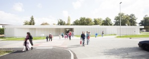 Entrée de l'école maternelle / Edouard Decam