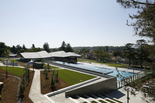 Vue depuis le jardin / Hervé Abbadie