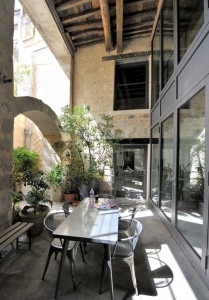 la compagnie hyperactive - patio / a_traits architecture
