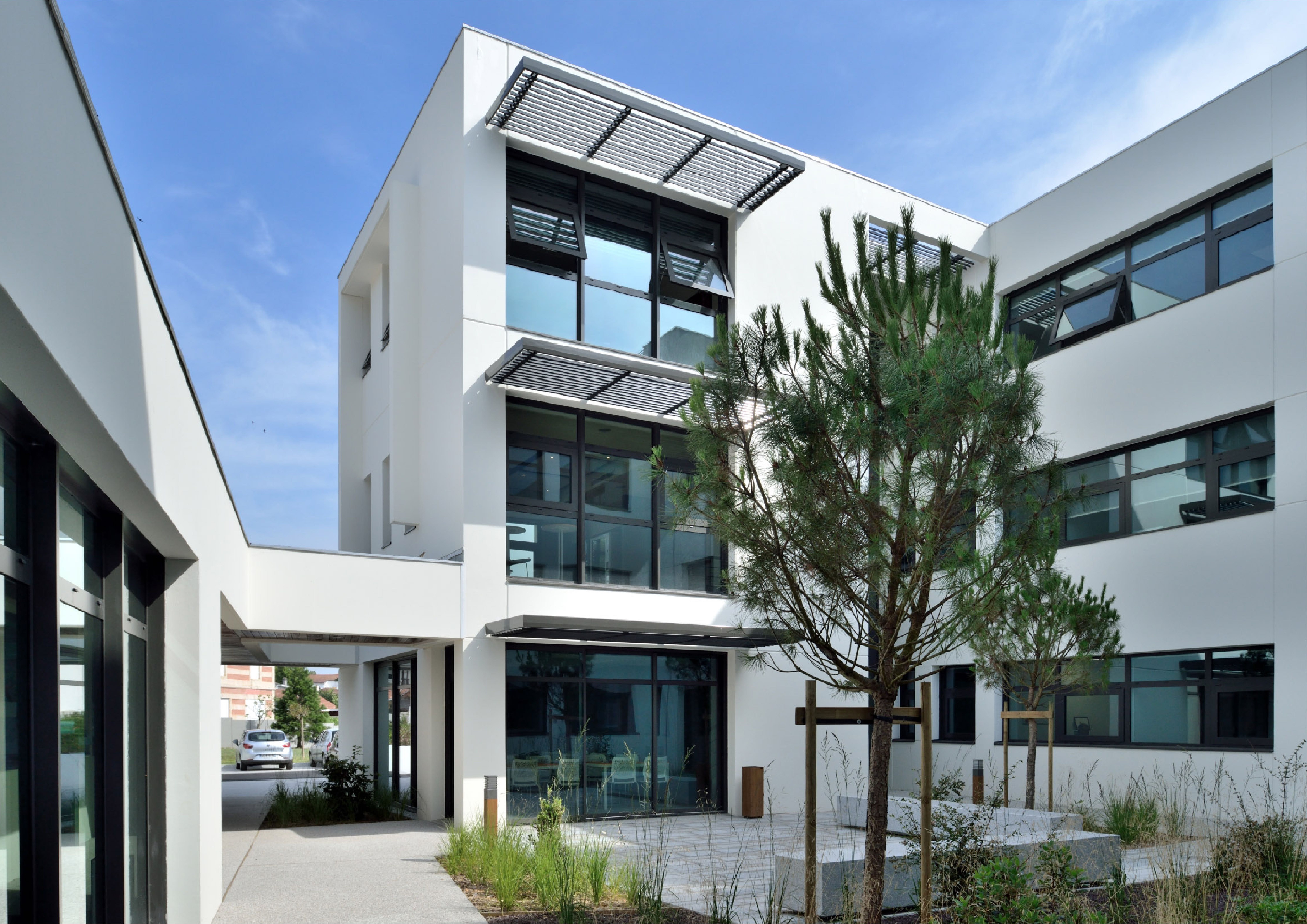 Patio / Cabinet d'architecture MASSIE Bertrand