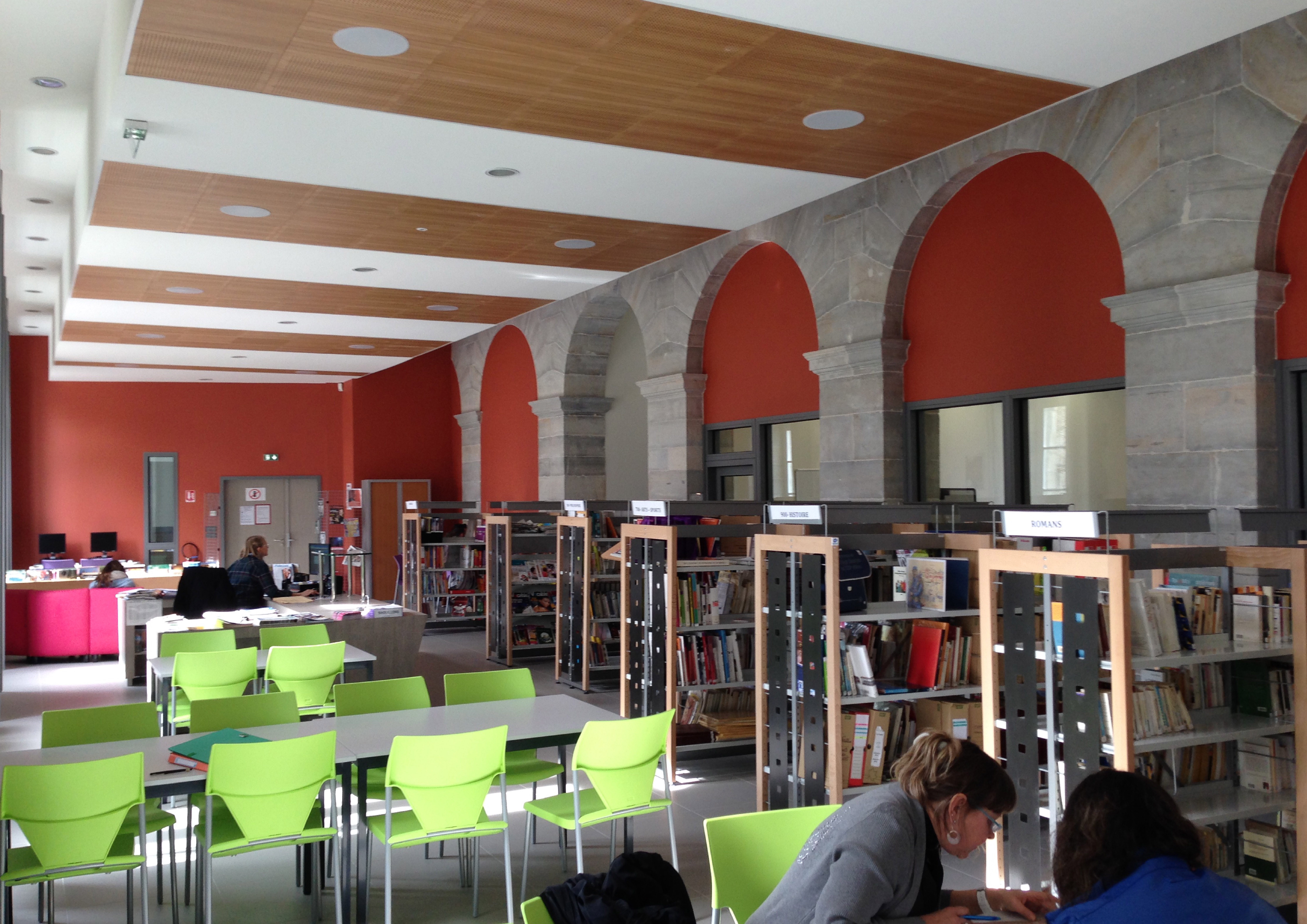 Centre d'Information et de Documentation (CDI) / Cabinet d'architecture MASSIE