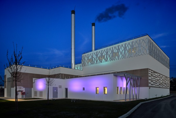 Scénographie lumineuse - Façade Ouest / At. Positif