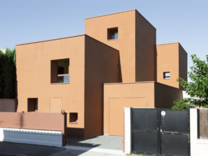 Maison de terre / Jean-Christophe Garcia