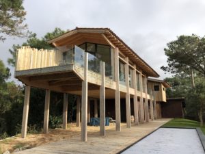 Façade principale Sud Ouest / Vincent Poeymiroo