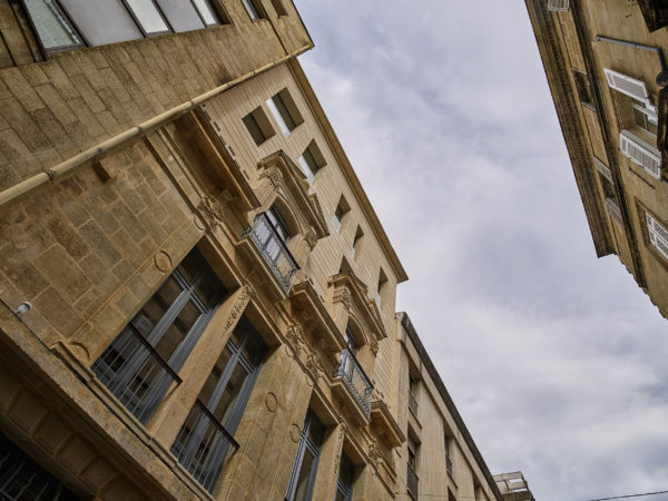 Façade principale / Philippe Caumes