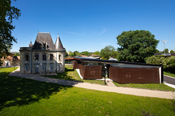 Dialogue entre patrimoine et architecture contemporaine / Arthur Péquin