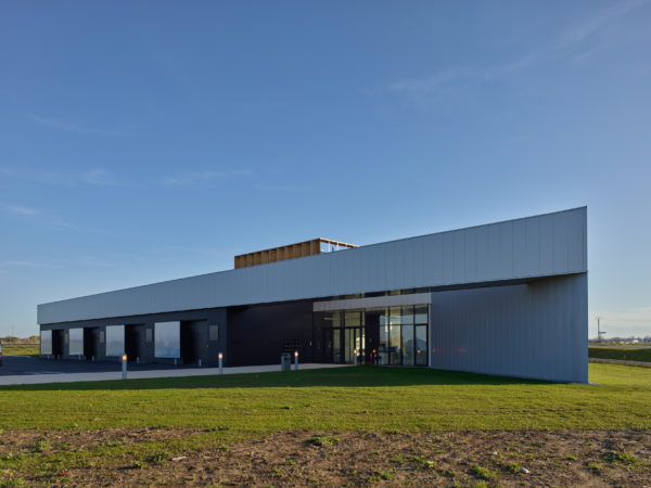 façade nord-est / Stéphane Chalmeau
