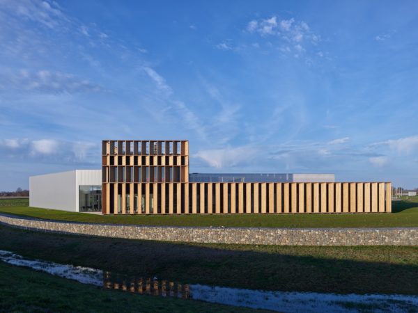 façade sud-ouest / Stéphane Chalmeau