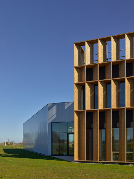 façade sud-ouest / Stéphane Chalmeau