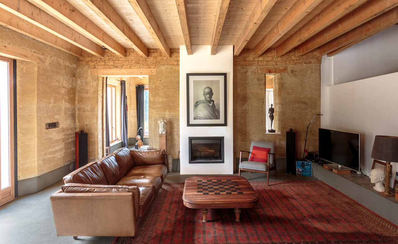 Salon / Johann Garcia