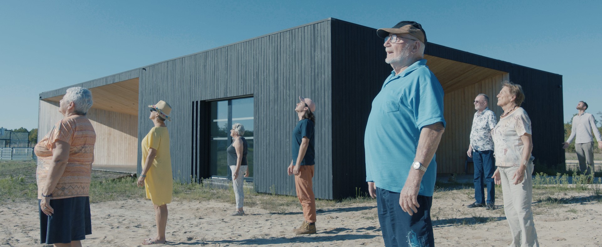 L'entrée / Lucas Bacle