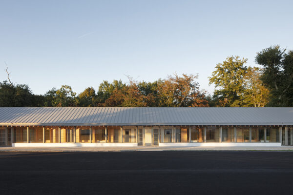vue de la façade principale (sud) / Agnès Clotis