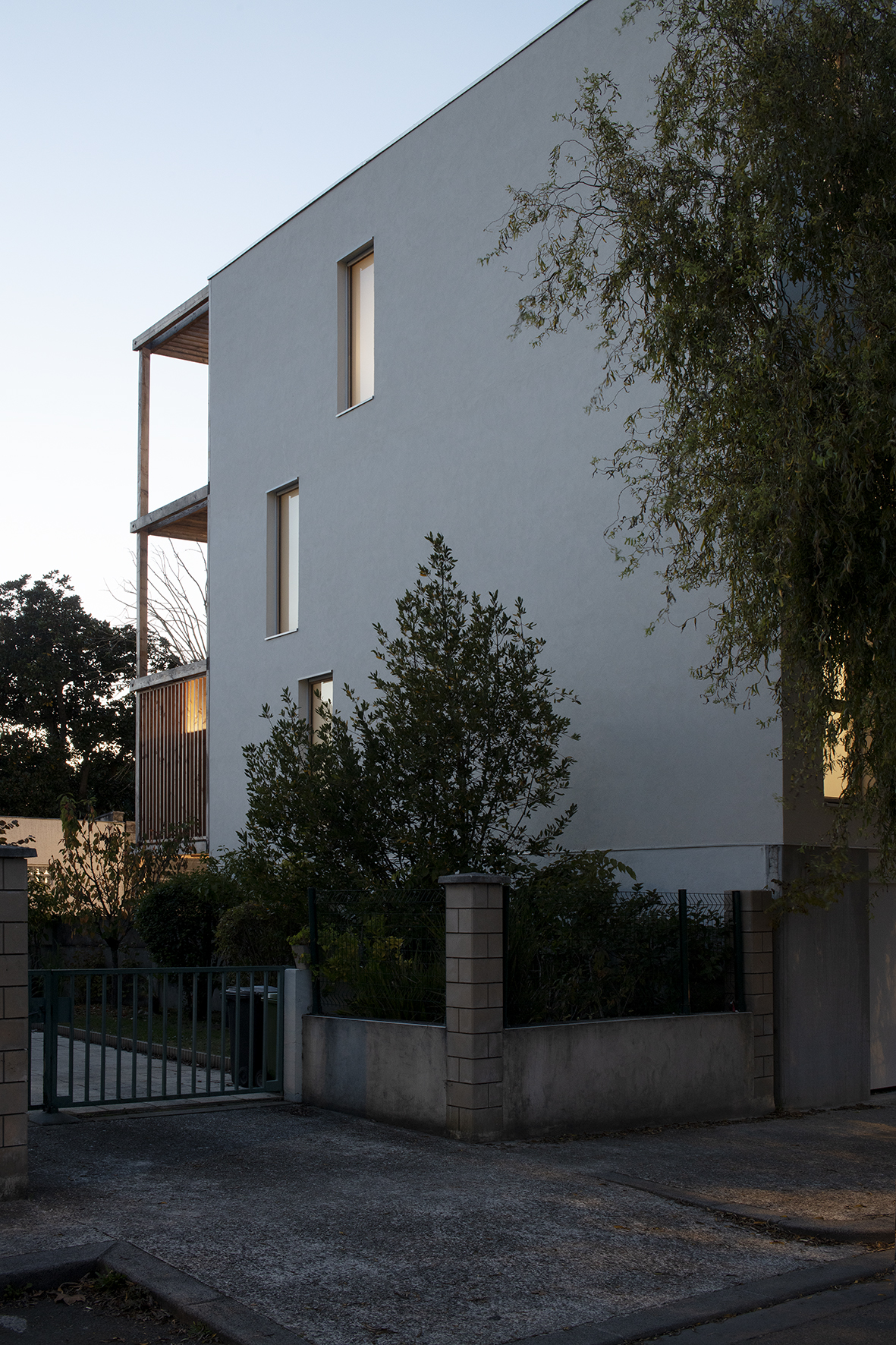 vue de la façade sud / Agnès Clotis