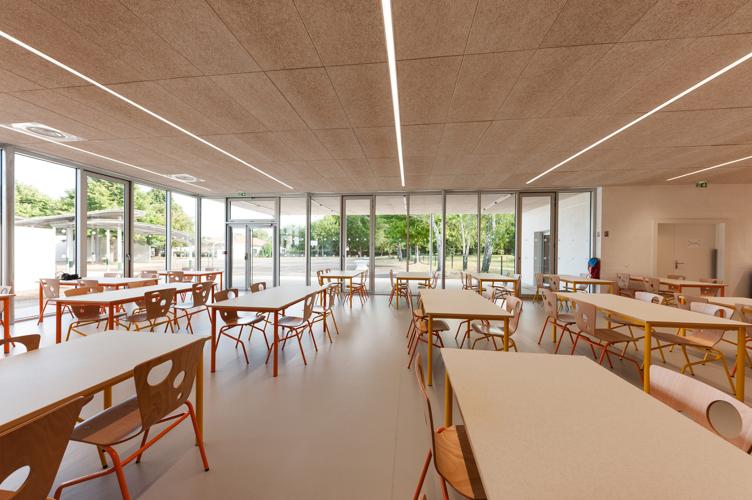 GVA BISCARROSSE REFECTOIRES SCOLAIRES / Elsa Abéguilé