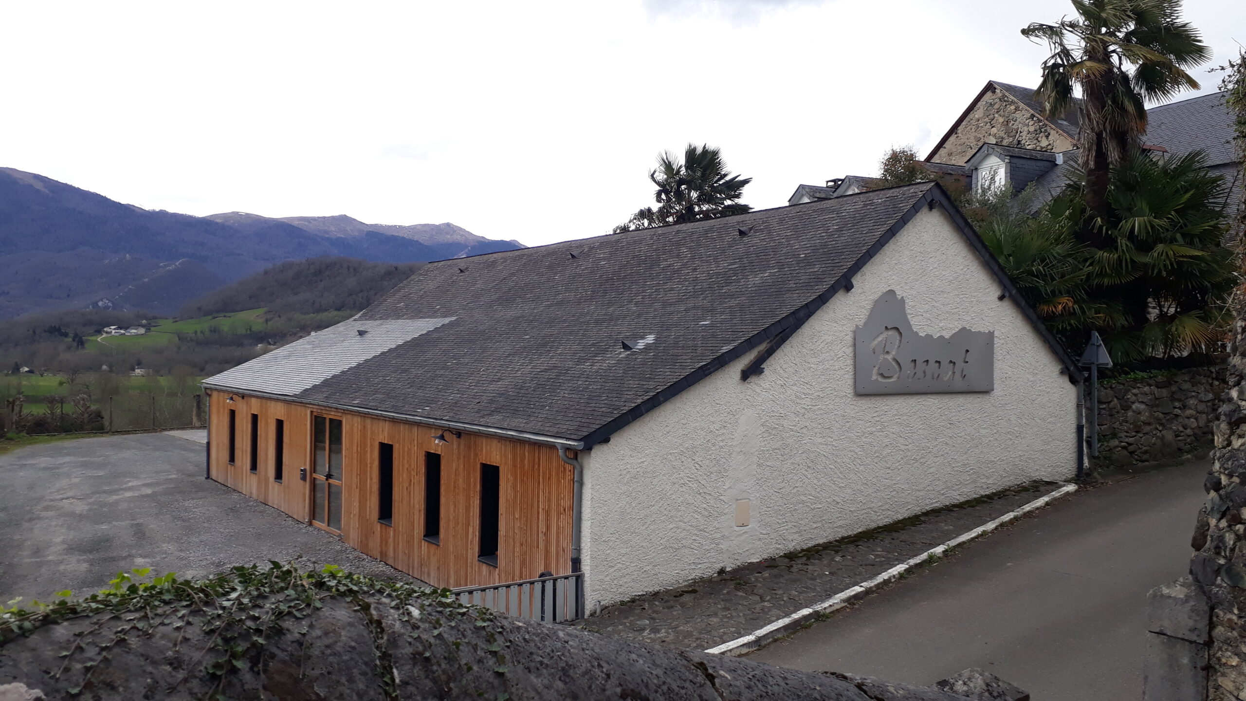 Foyer Rural de BESCAT - APRES / Alix BERARD