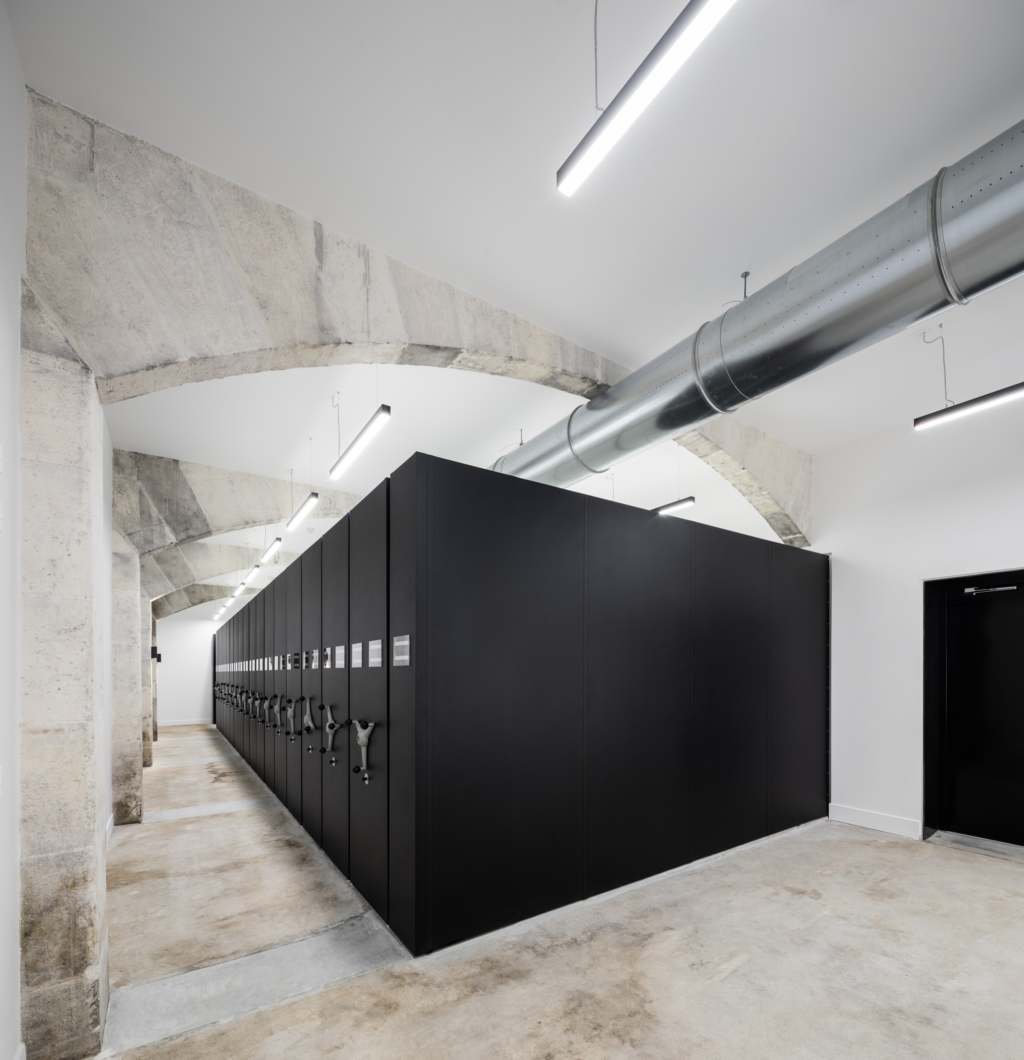 Salle de conservation / Ivan Mathie