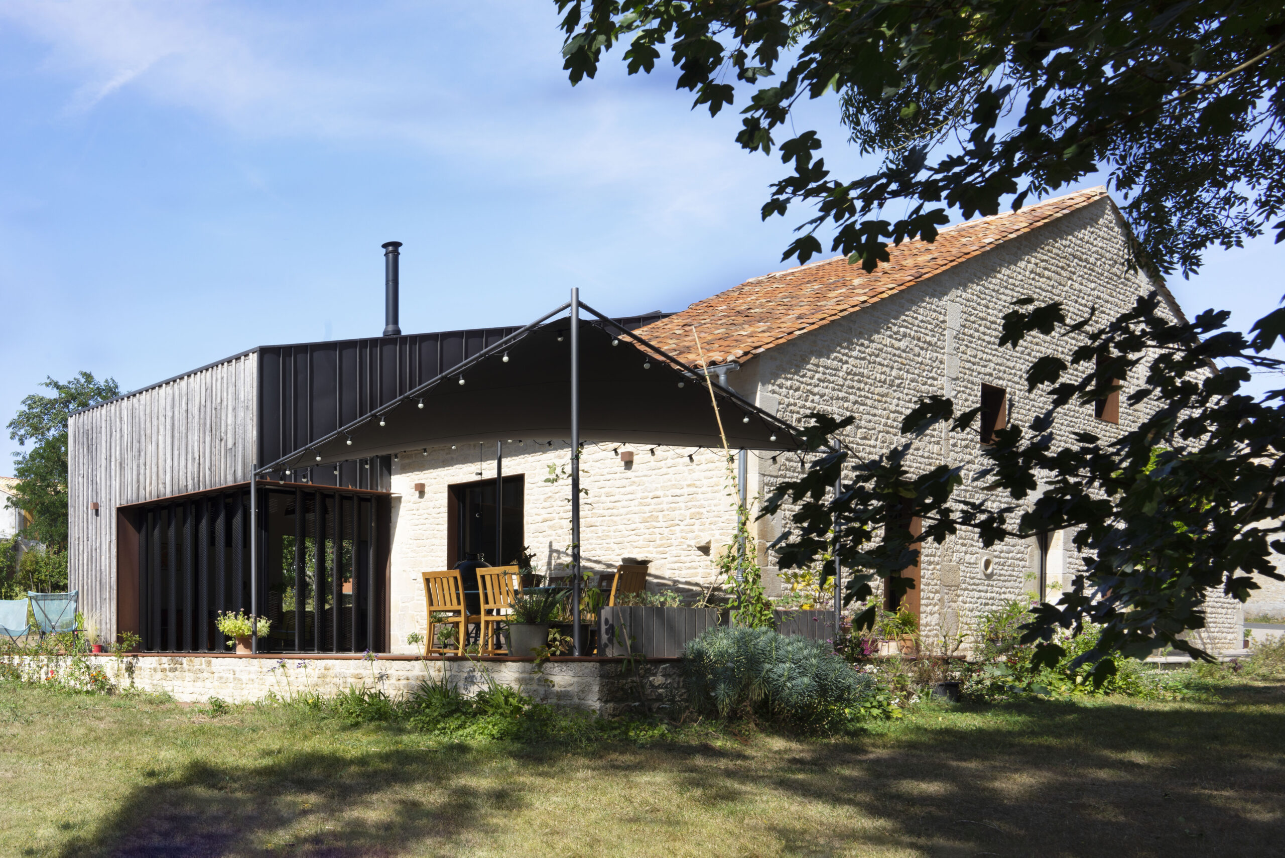 vue façade sud-ouest / P.Kauffmann