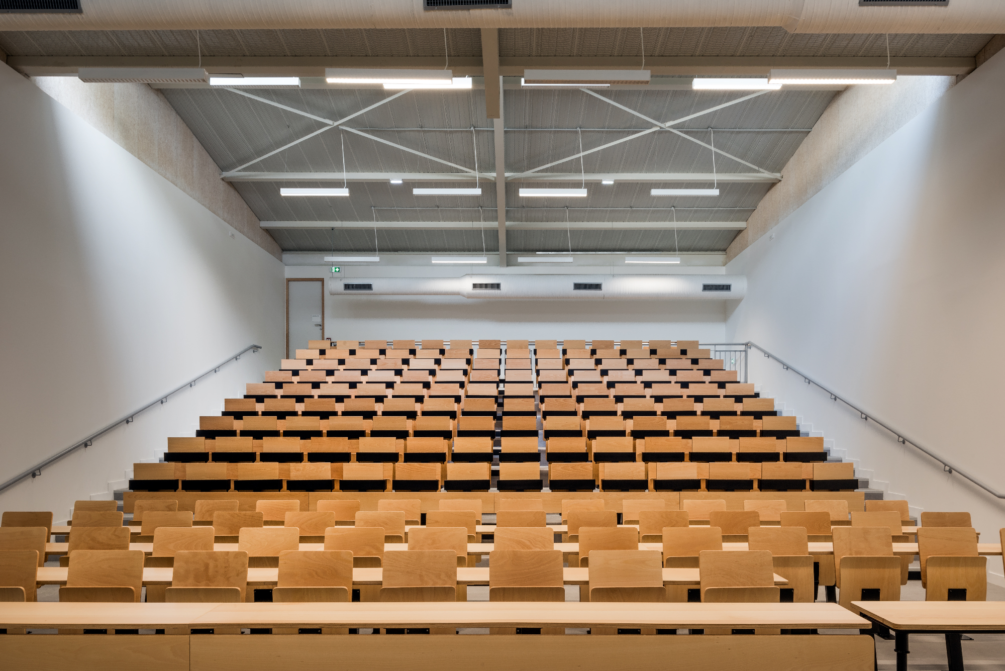 Amphithéâtre / Jean-François Trémège