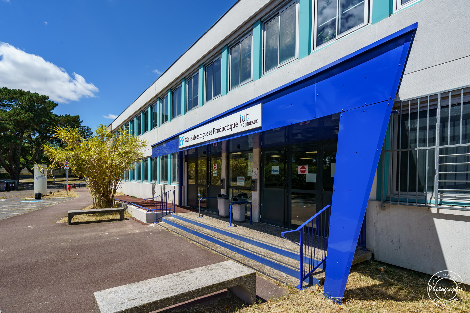 Façade principale IUTB8 / Jean-Maurice CHACUN photographe