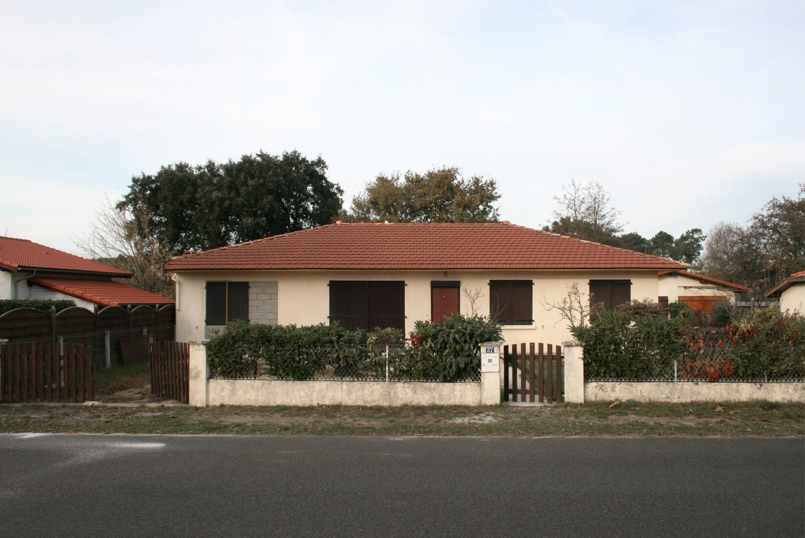 maison pavillonaire / BAST