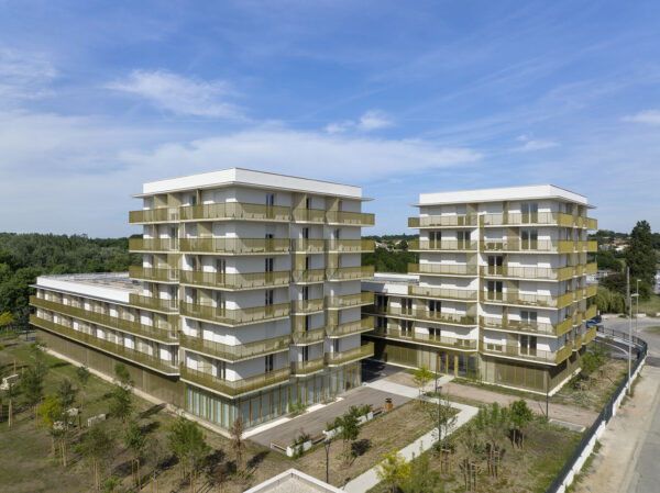 Façades sud ouest / Roland Halbe