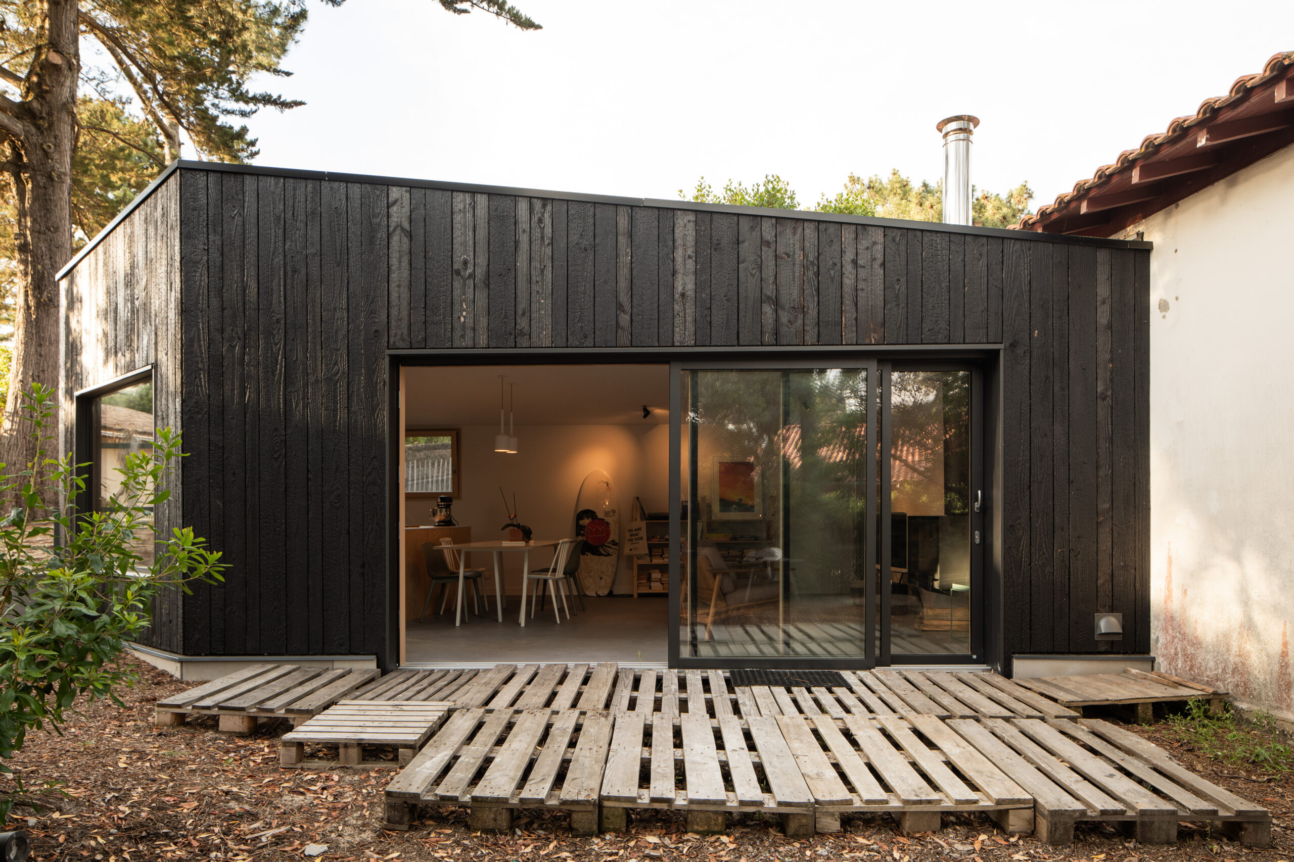Extension / Ivan Mathie