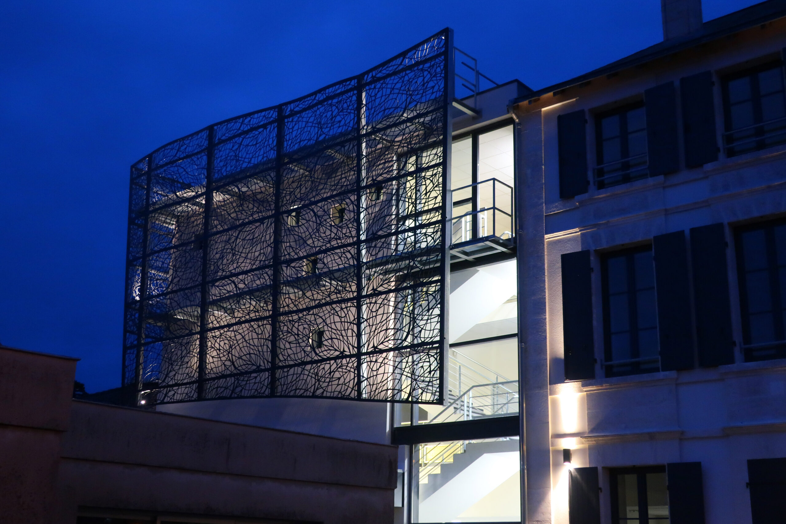 La façade arrière / Yves Romer AACGR