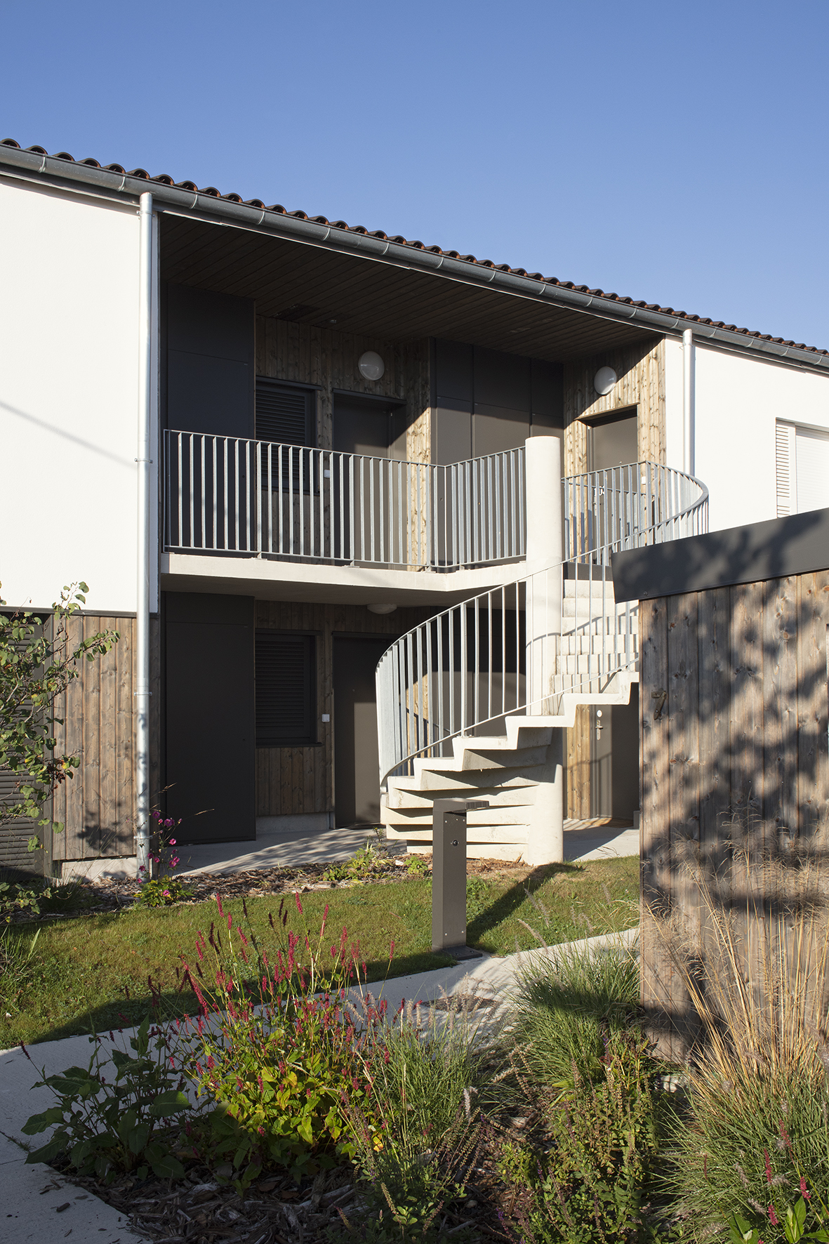 paysage intérieur et entrées des logements / Agnès Clotis