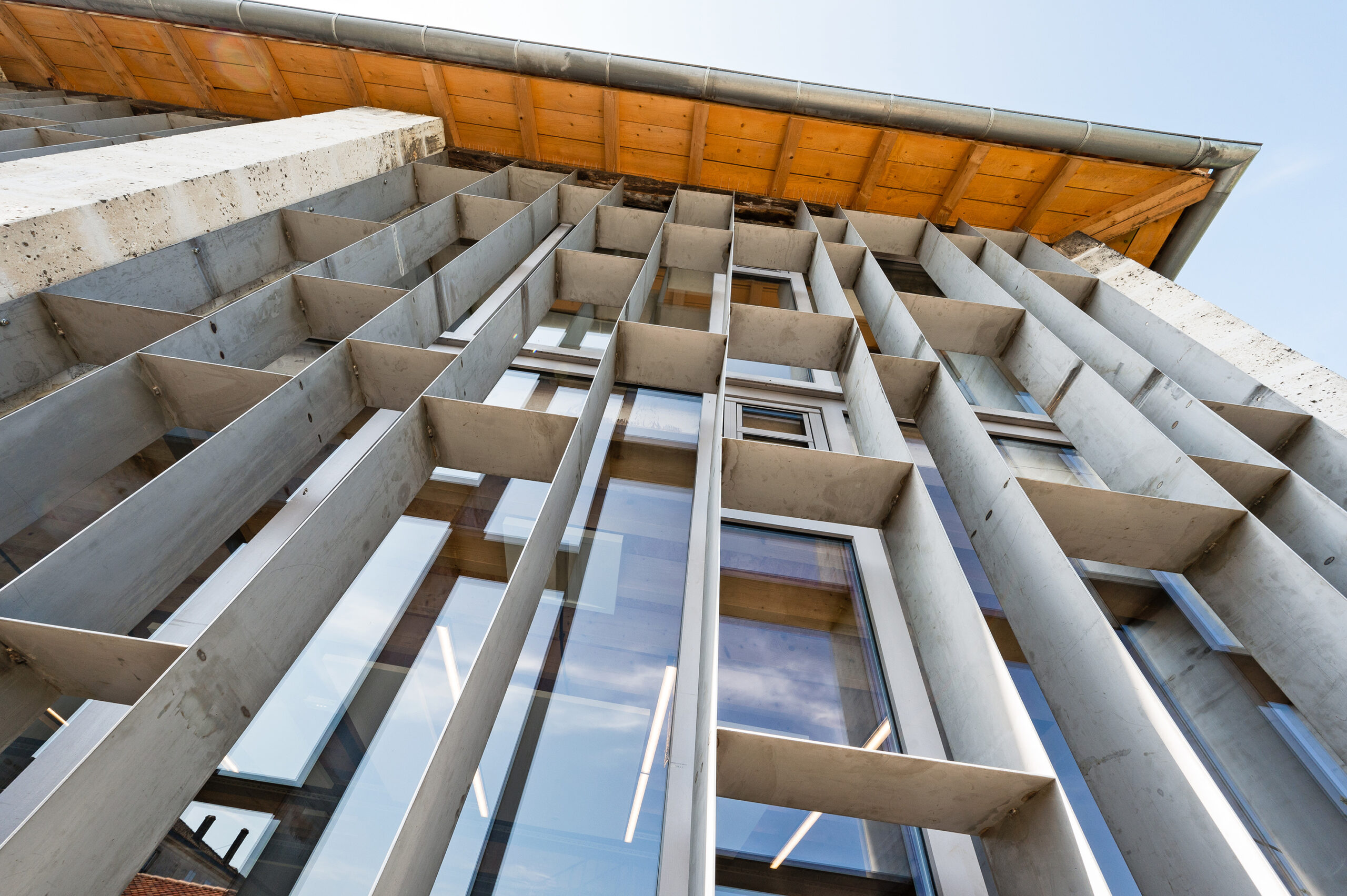Détail brise soleil / Julia Hasse