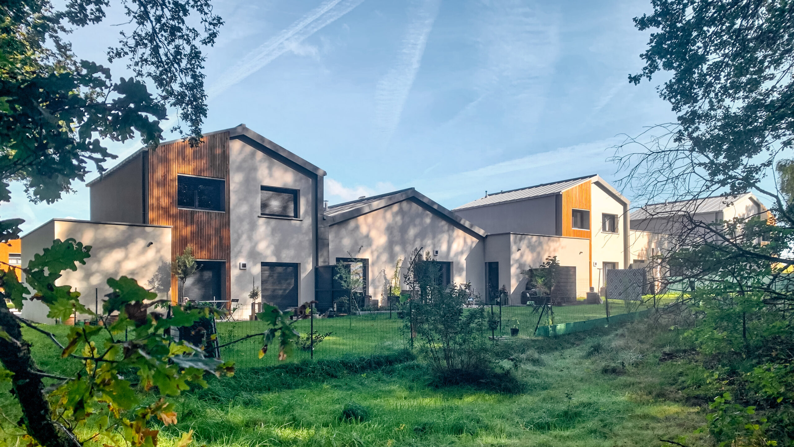 Façade arrière sur forêt / hub architectes