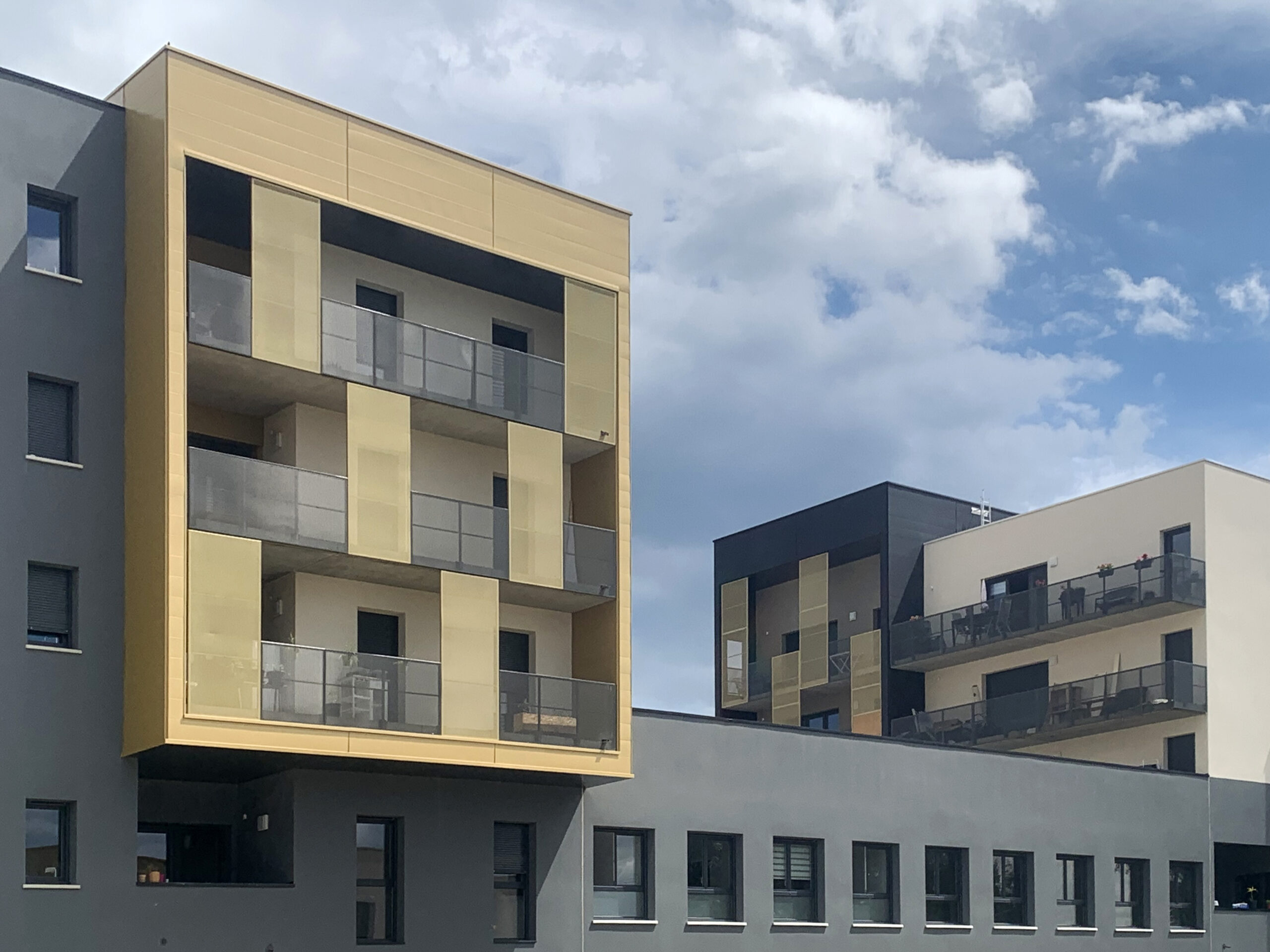 Zoom sur façade arrière / HUB Architectes