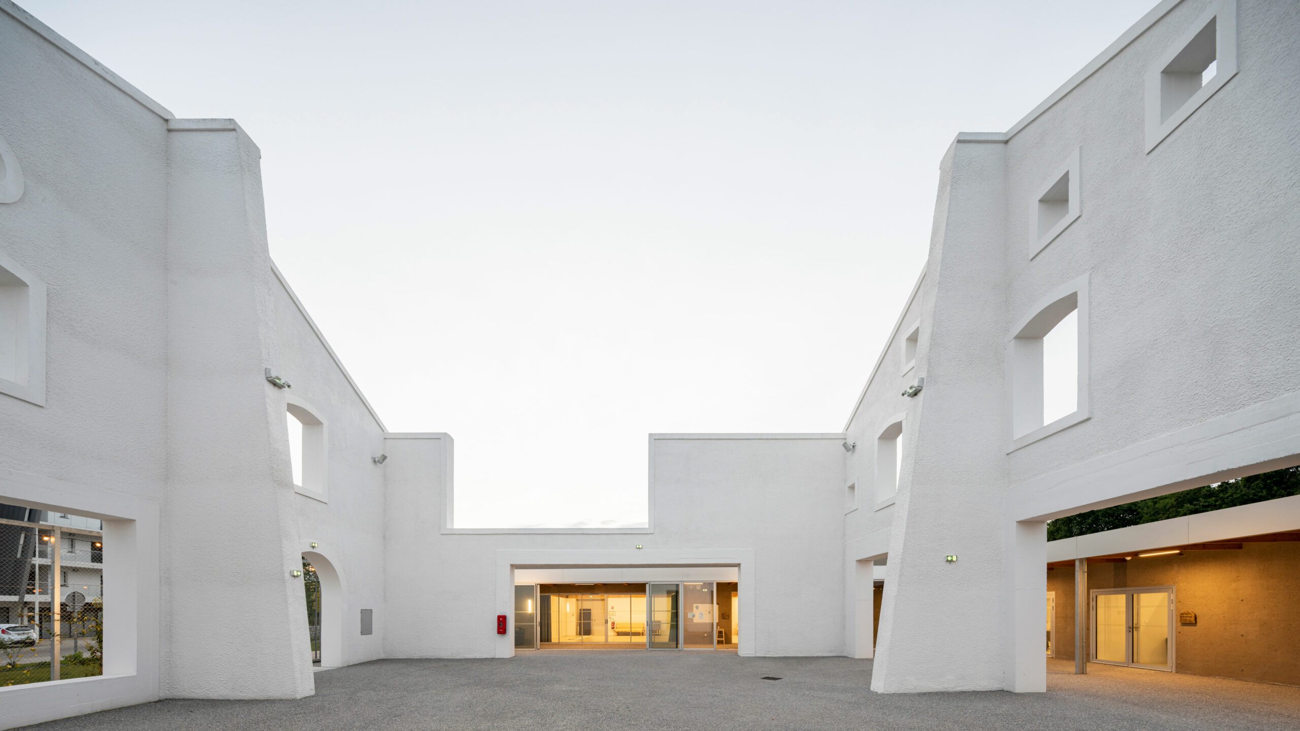 Vue de la placette/patio / Salem Mostefaoui