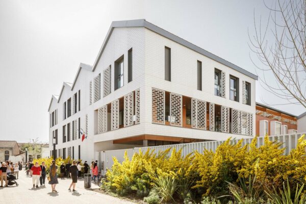 groupe scolaire Jacques Sempe / 11h45